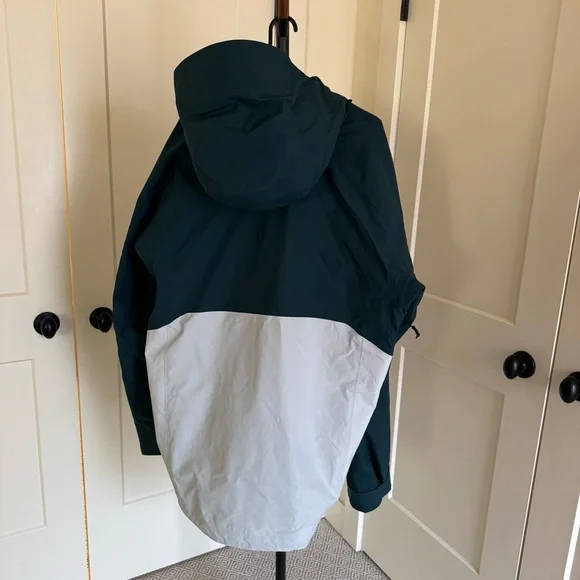 Burton Men's [ak] Velocity GORE-TEX Anorak 2025 - Size XL - Picture 10 of 13